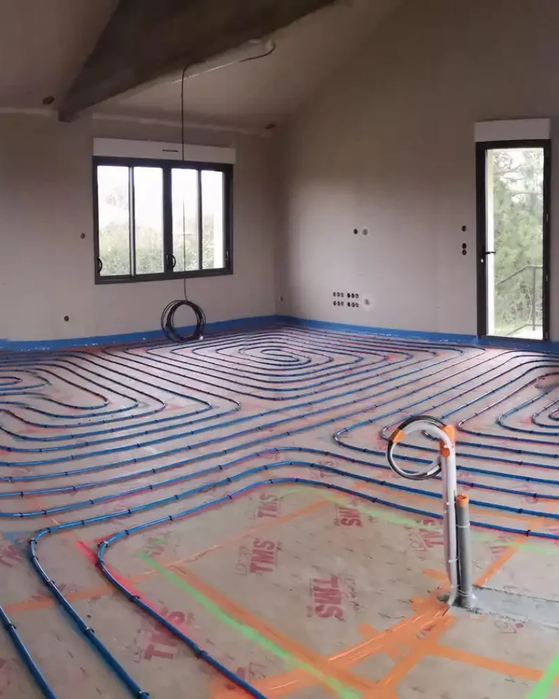 Pause de plancher chauffant à Coëx par le chauffagiste A l'eau Elec